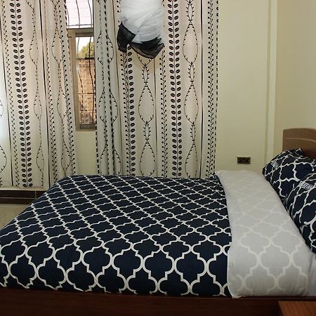 Gees Inn Nakuru Bagian luar foto
